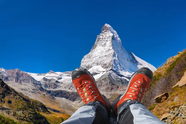 Matterhorn Topp Matterhorns Topp Med Vandringskängor Schweiziska Alperna — Stockfoto