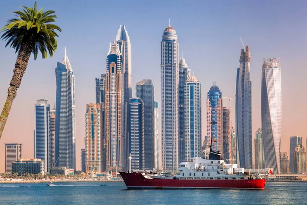 Panorama Dubai Con Barco Contra Rascacielos Eau — Foto de Stock
