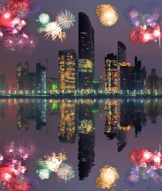 Abu Dhabi Birleşik Arap Emirlikleri Fireworks'de karşı gökdelenler ile