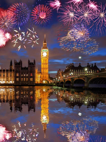 Биг Бен Фейерверком Лондоне Англия Празднование Нового Года — стоковое фото