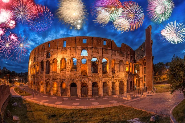 Coliseu Com Fogos Artifício Roma Italia — Fotografia de Stock
