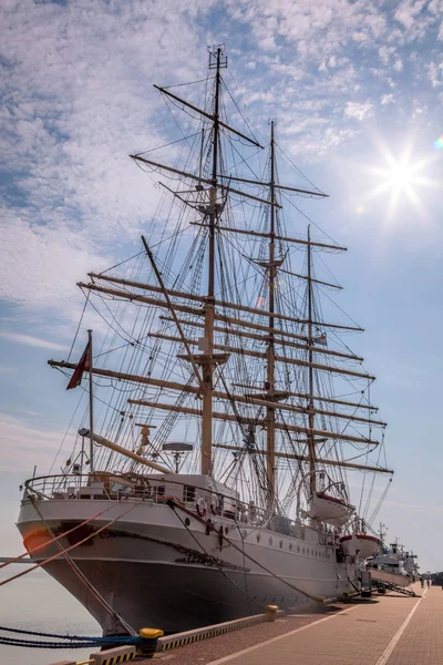 Barco histórico no porto de Gdynia, Polônia — Fotografia de Stock