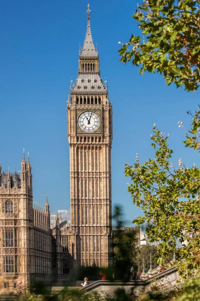 Big Ben e le Camere del Parlamento a Londra, Inghilterra, Regno Unito — Foto Stock