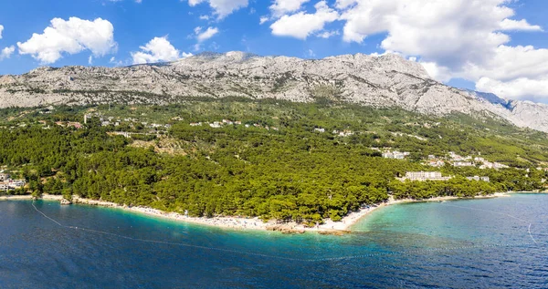 Hırvatistan Brela Kentindeki Punta Rata Plajının Hava Manzarası — Stok fotoğraf