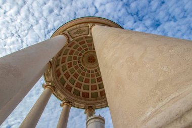 Münih, Almanya - 24 Şubat 2019: Monopteros - bir tapınakta 