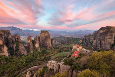 Meteora, Kuzey Yunanistan'ın bahar 2018 manastırda