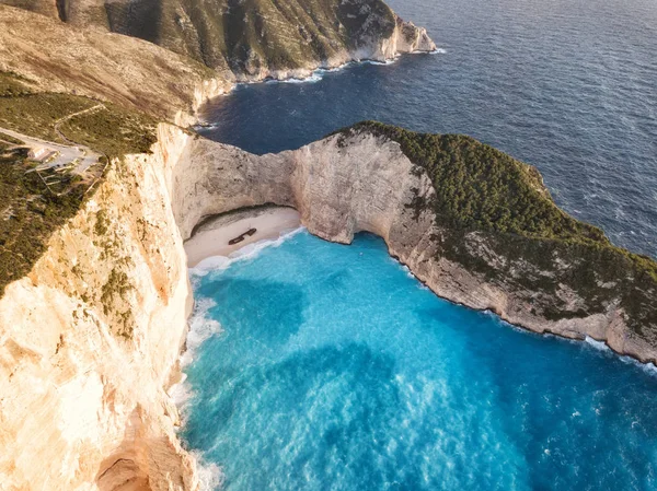 Zakynthos batık plaj uçuruma alınan bahar 2018 yılında Yunanistan