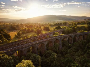 Çift Demiryolu Köprüsü Peak District, 2018 yılında alınan İngiltere için