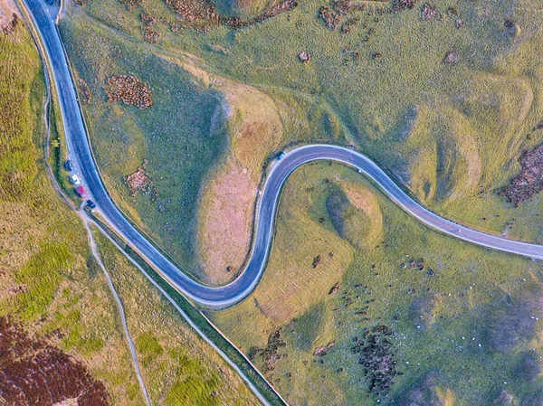 湖水地方 2018 月に撮影で曲げやすい道路 — ストック写真