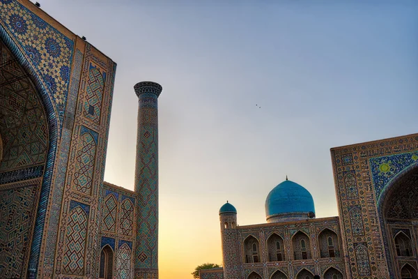 Registan Placu Centrum Miasta Samarkandzie Uzbekistanie — Zdjęcie stockowe
