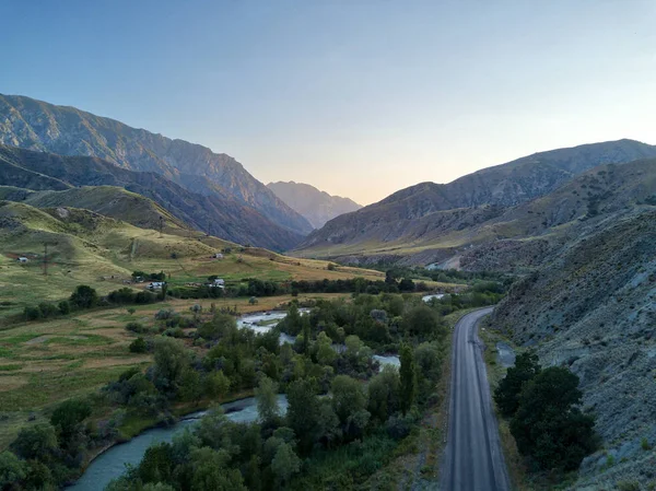 Κατώτερο Φαράγγι Του Ποταμού Naryn Στην Κιργιζία Λαμβάνονται Αυγούστου 2018 — Φωτογραφία Αρχείου