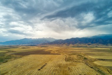 Fırtına görünümü doğru Kırgızistan Güney Kazakistan Ağustos hdr içinde alınan 2018 yılında çekilen '