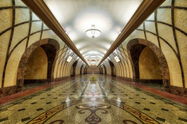Almatı, Kazakistan, Ağustos hdr içinde alınan 2018 yılında çekilen'Metro İstasyonu