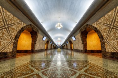 Almatı, Kazakistan, Ağustos hdr içinde alınan 2018 yılında çekilen'Metro İstasyonu