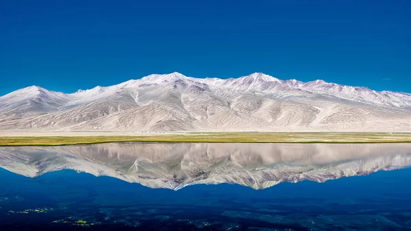 Bulunkul Ağustos hdr içinde alınan 2018 Tacikistan alınan Pamir karayolu boyunca