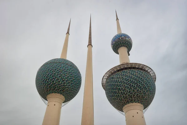 Kuwait Tower Stadssilhuetten Glödande Nattetid Tagit Kuwait December 2018 Hdr — Stockfoto