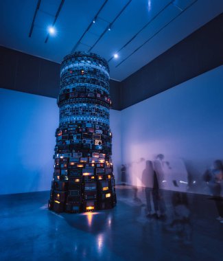 Babil Cildo Meireles, Tate Modern, Septembe 8 alınan tarafından