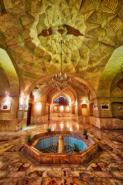 Golestan Palace i Teheran, Iran, tagna i januari 2019 tas i — Stockfoto