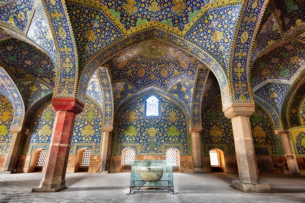 Moskee van de Sjah in Naqsh-e Jahan Square in Isfahan, Iran, genomen in J — Stockfoto
