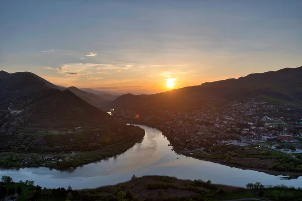 Monastério de Jvari de Mtskheta, Geórgia, recolhido abril 2019 \ r\n ' t — Fotografia de Stock