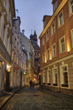 Riga, Letonya 'nın merkezinde gün doğumu, Mayıs 2019' da çekildi.