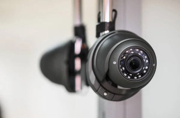 Telecamera a soffitto, telecamera di sicurezza — Foto Stock