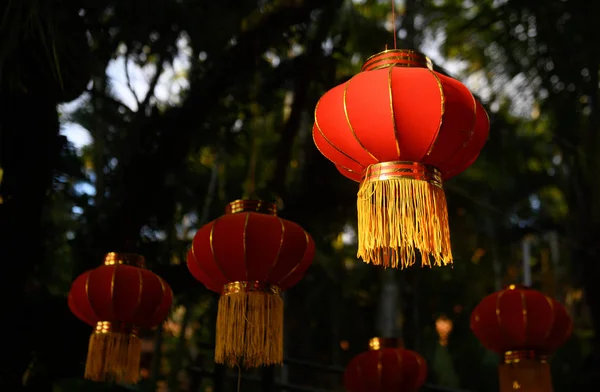 Preparing for the Chinese New Year. Red lanterns decorations — Stock Photo, Image