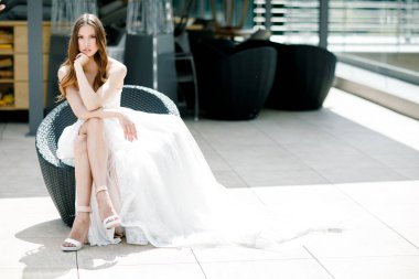 düğün gelin gülümseyen .mutlu gelin kameraya gülümseyen