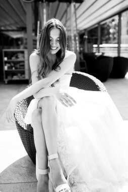 düğün gelin gülümseyen .mutlu gelin kameraya gülümseyen