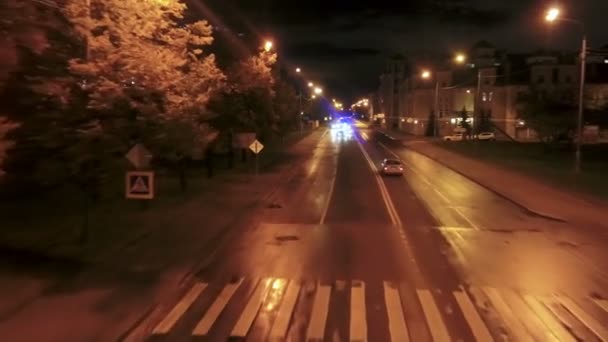 Policejní honička aut zločinci — Stock video