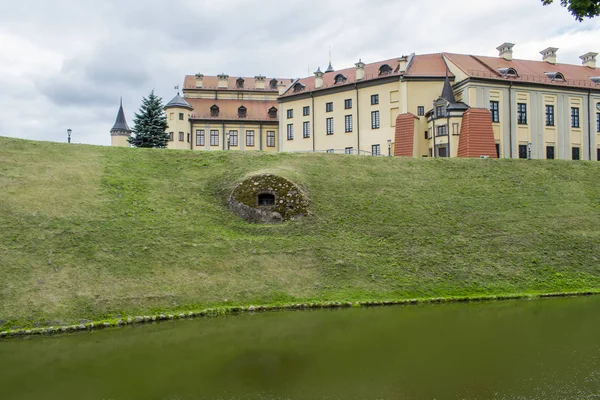 Slottet Fästning Antika Arkitekturen Slott Staden Njasvizj Vitryssland Museibyggnaden 1500 — Stockfoto