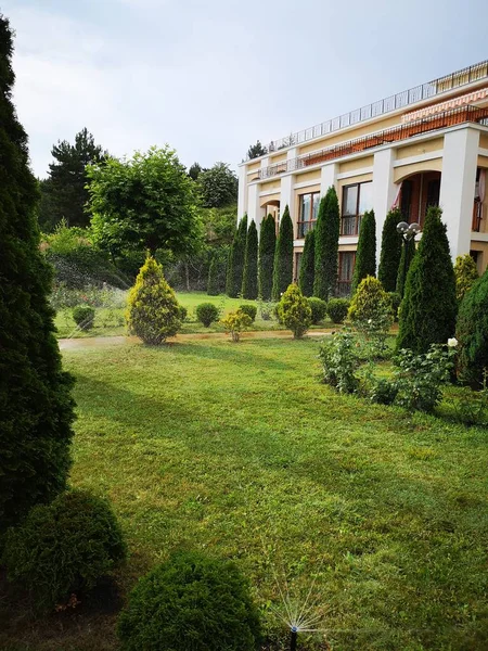 Arquitetura Dia Construção Campo Jardim Grama Crescimento Terra Gramado Luxo — Fotografia de Stock