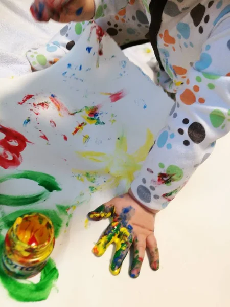 Разноцветный Один Человек Реальные Люди Помещении Человеческого Тела Часть Руки — стоковое фото