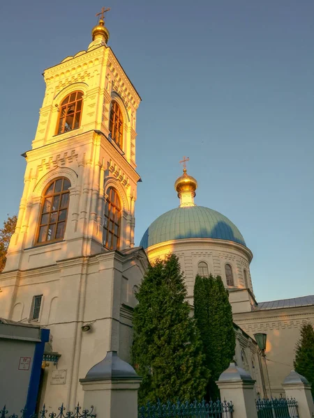 Budowa Zewnętrzna Zbudowana Konstrukcja Architektura Niebo Przekonanie Religia Miejsce Kultu — Zdjęcie stockowe