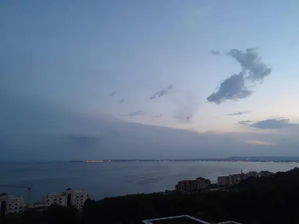 Cielo Nube Architettura Acqua Edificio Esterno Costruito Struttura Persone Città — Foto Stock