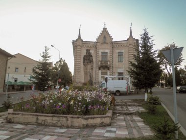 Dış mimari bina yapısı bitki gökyüzü doğa çiçek çiçeklenme şehir din yok insanlar açık gün inşa
