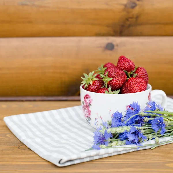 Fresh Strawberries Bowl Wooden Table Homemade Organic Ripe Berry Strawberry — Stock Photo, Image