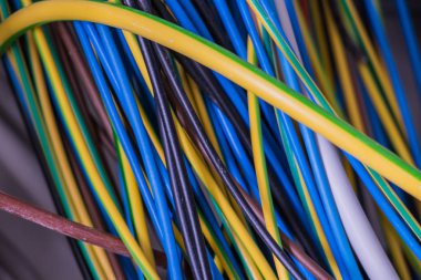 renkli elektrik kabloları yakın çekim