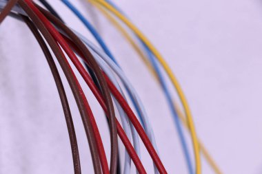 canlı turuncu plastik tüpler