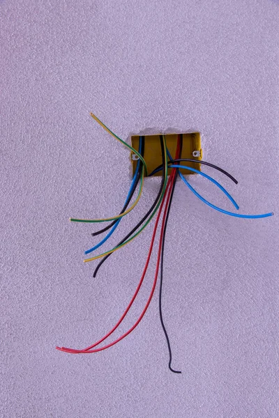Aantal Verschillende Elektrische Kabels Zoek Van Muur — Stockfoto