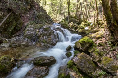gourge cehennem akan nehir