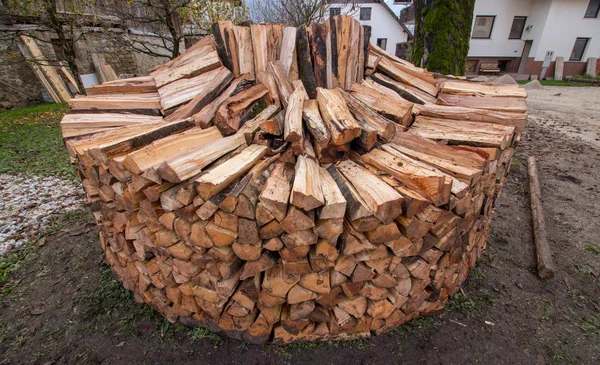 round wood pile all layers seen