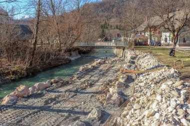 nehir kıyısı sabitleme