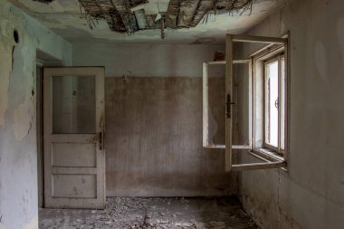 kapı ve pencere eski bina