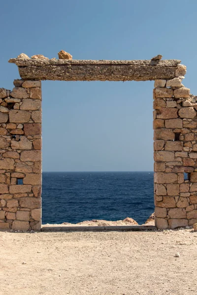 Кам Яні Ворота Видом Море — стокове фото