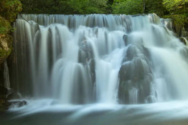 Bellissima Cascata Primavera Bistrica — Foto Stock