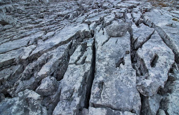 Close Cracked Rocks End Lake Valley — Stock Photo, Image