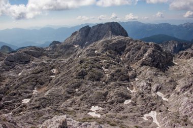 Yazın Hribarice Dağı Platosu