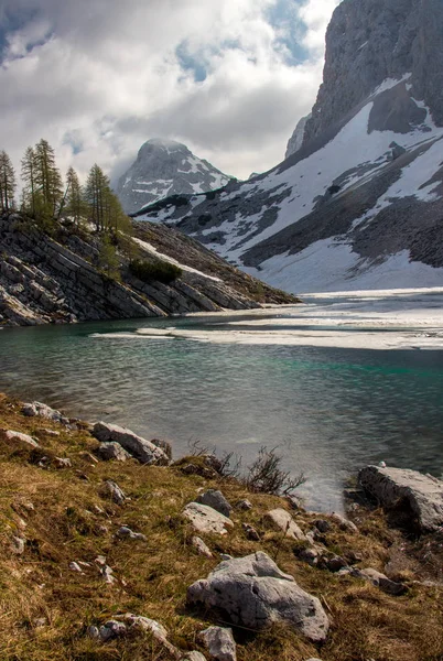 Lago Ledvicka Giorno Nuvoloso — Foto Stock