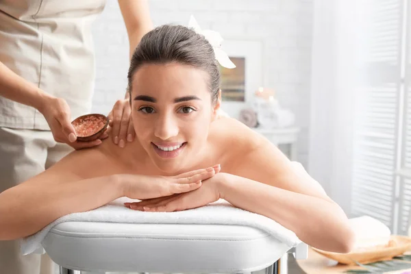 Young Woman Having Body Scrubbing Procedure Sea Salt Spa Salon — Stock Photo, Image